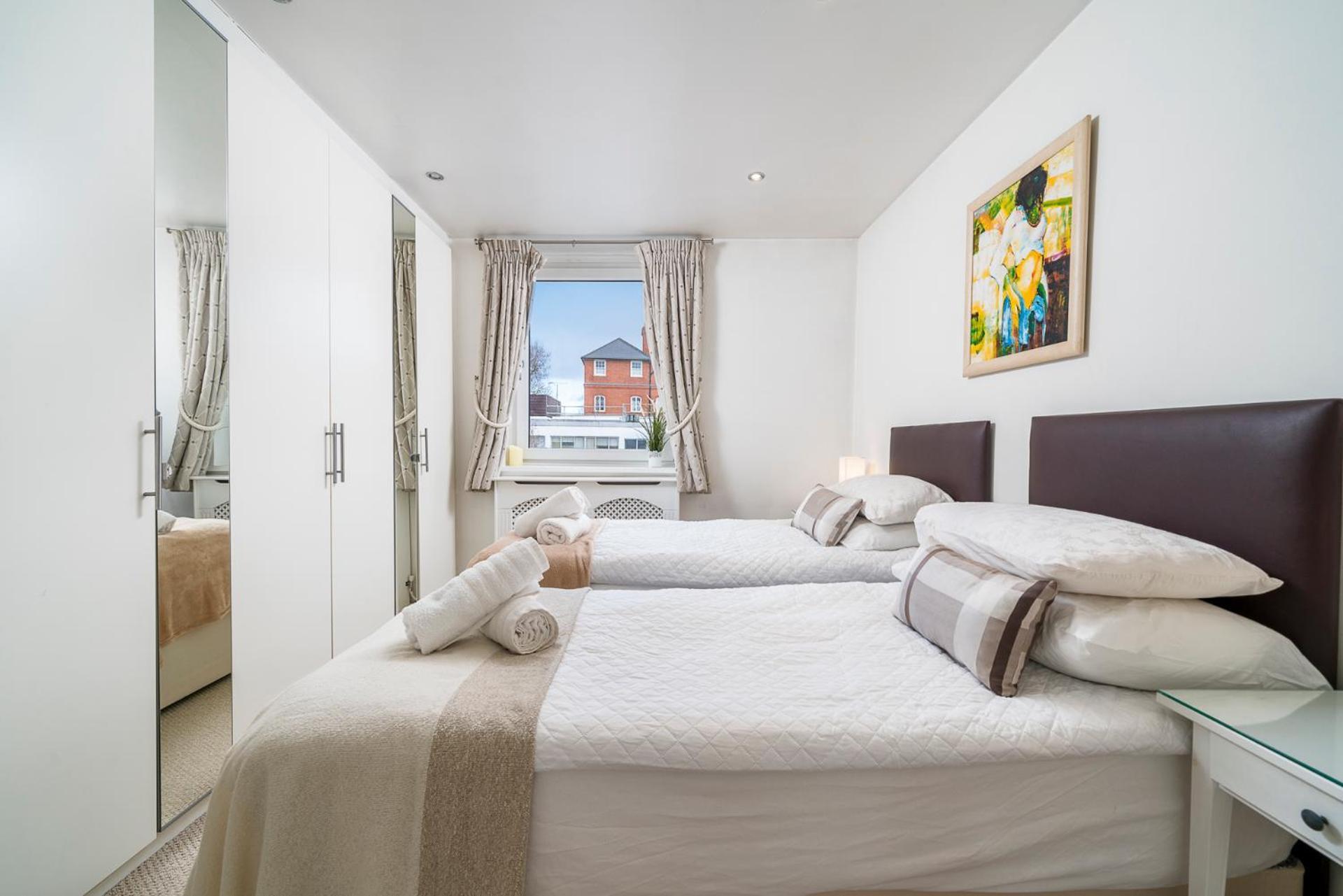 Modern & Elegant Chelsea Apartment, Prime Location, Near Harrods, Knightsbridge & Imperial College *